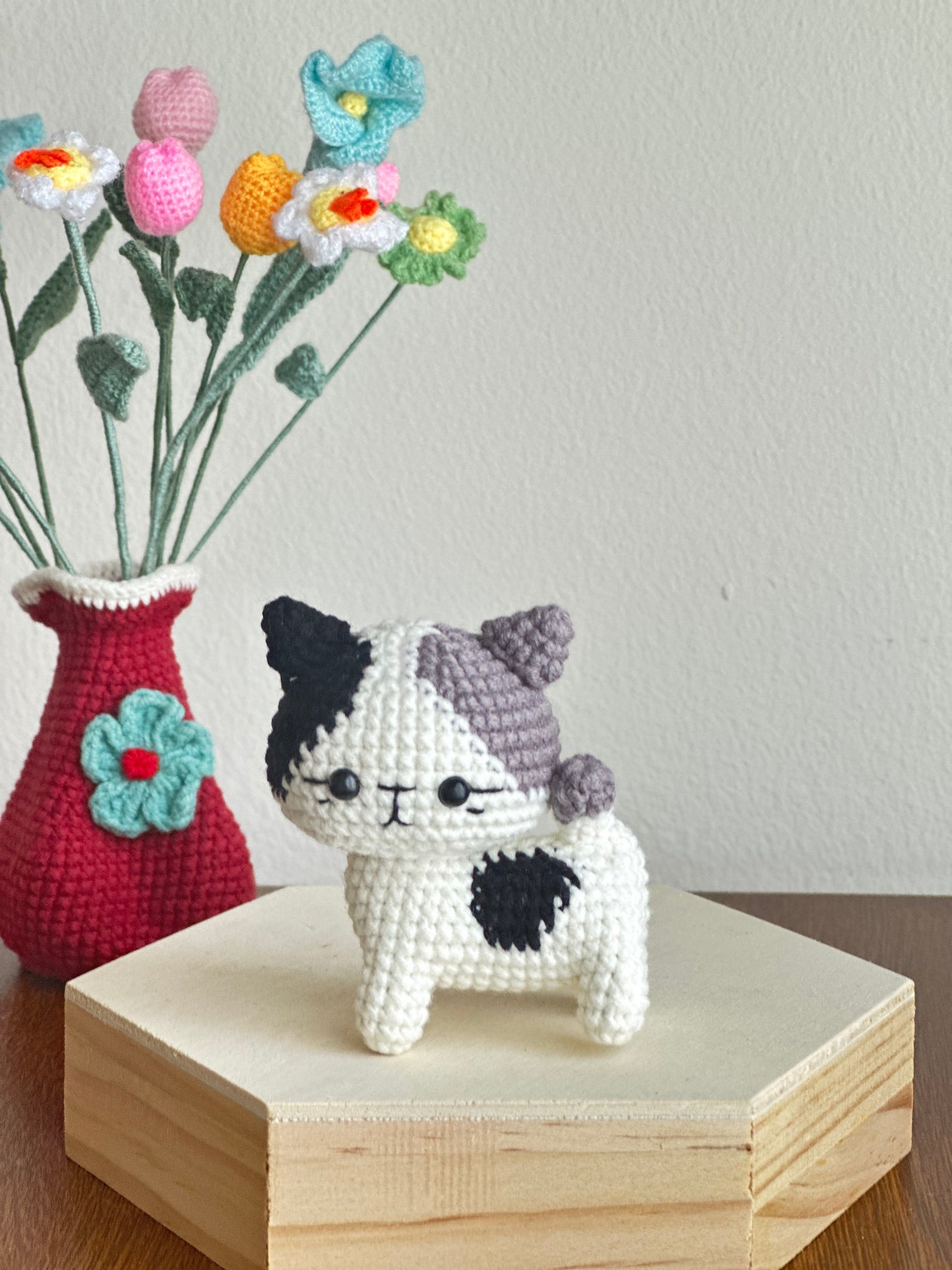 Playful Crochet Calico Cats Trio