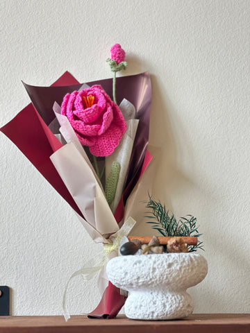 Pink Crochet Flower Bouquet – Elegant Handmade Gift