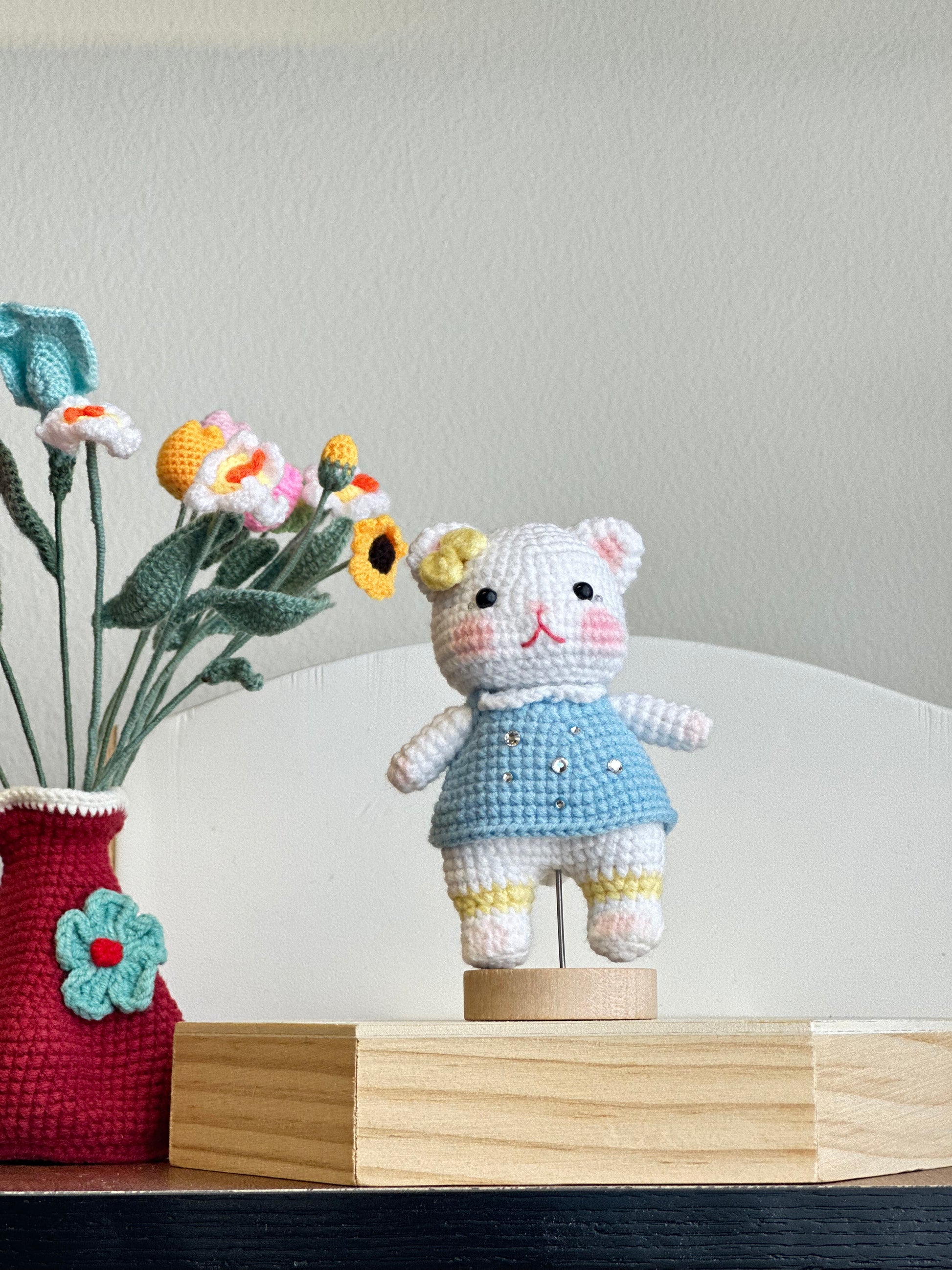 crochet cat dress I made a little dress for my kitten :3 : r/crochet