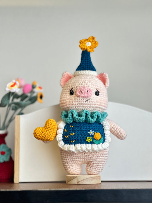 Crochet Pig with Flower Hat